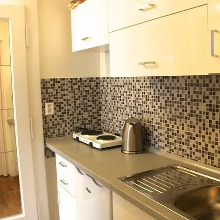 Bright Studio Kourimska Daire *