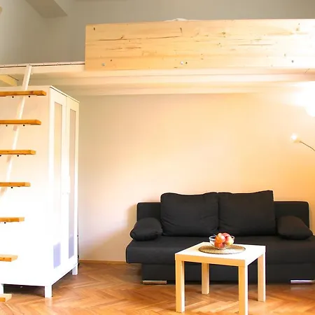 Bright Studio Kourimska Daire *